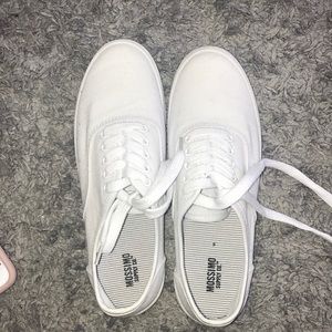 White lace up shoes